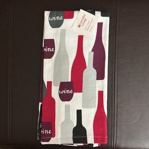 Everyday Living Wine Bottles Kitchen Towel, 100% Cotton